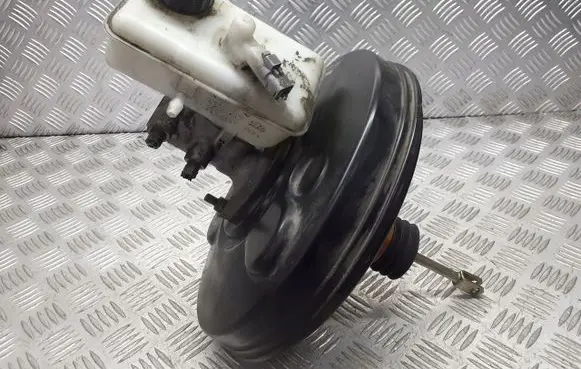 Renault Laguna II Master brake cylinder 8200363858