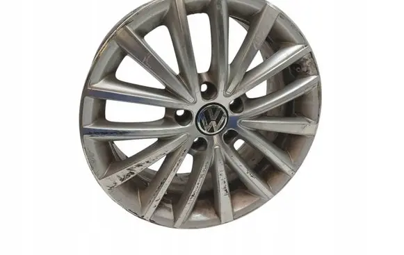 Volkswagen Jetta VI R17 alloy rim 