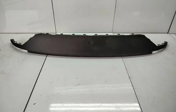 Rear bumper trim bar molding