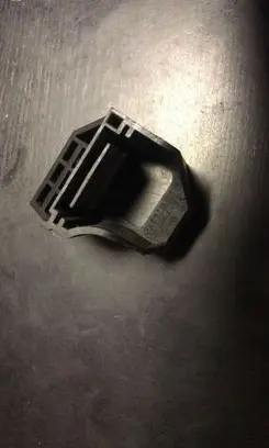 BMW 1 E81 E87 Radiator mount bracket 7526443