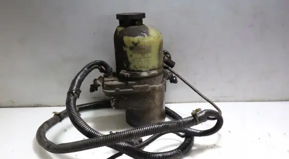 Opel Astra H Power steering pump