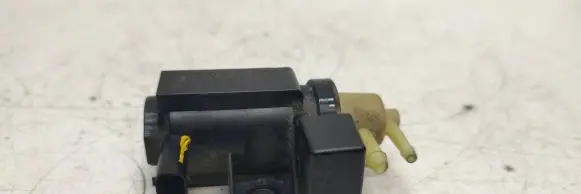 Mercedes-Benz A W169 Vacuum valve A0061536628
