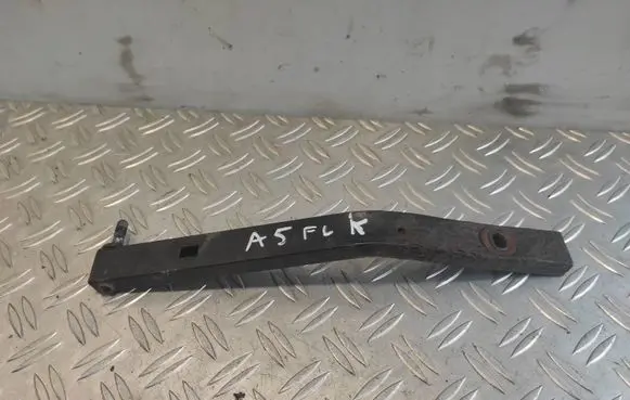 Audi A5 Sportback 8TA Fender mounting bracket 8K0805527B