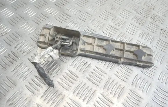 Opel Astra G Tail light bulb cover holder