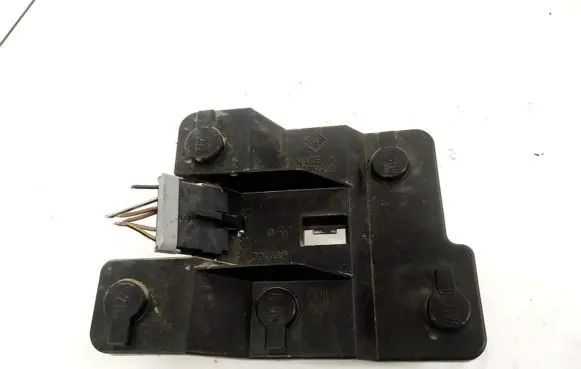 Opel Astra F Tail light bulb cover holder 394448