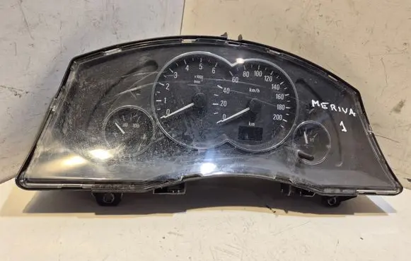 Speedometer (instrument cluster)