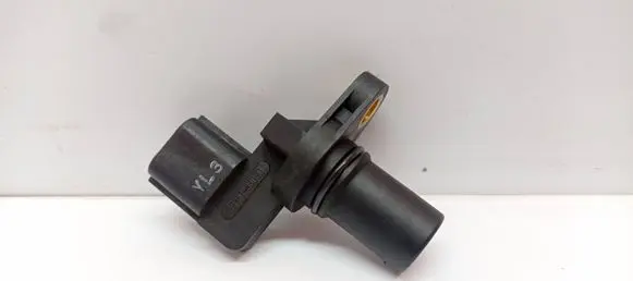 Hyundai Santa Fe Camshaft position sensor 3931038050
