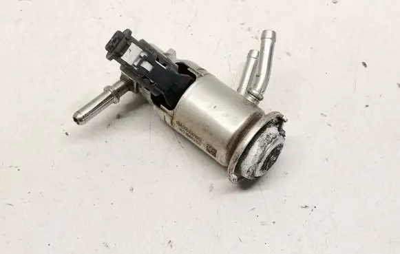 Mercedes-Benz E W238 AdBlue injector A0004901613