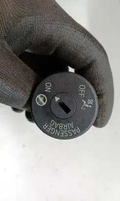 BMW X2 F39 Passenger airbag on/off switch