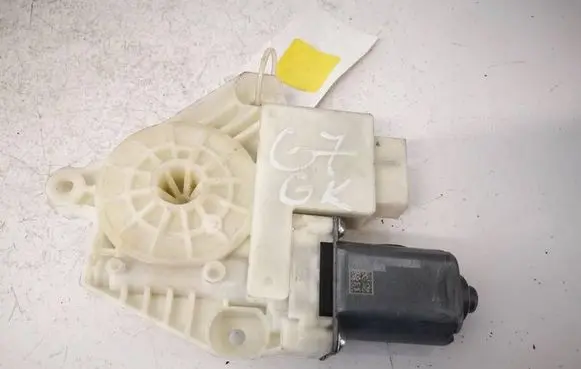 Volkswagen Golf VII Rear door window regulator motor 5Q4959811A