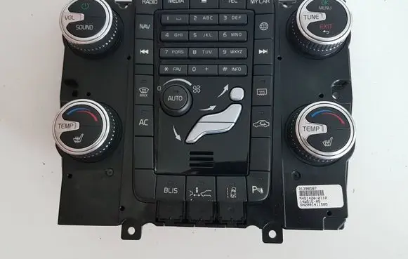 Volvo V70 Climate control unit 31398587 14W51E05 M4514200110