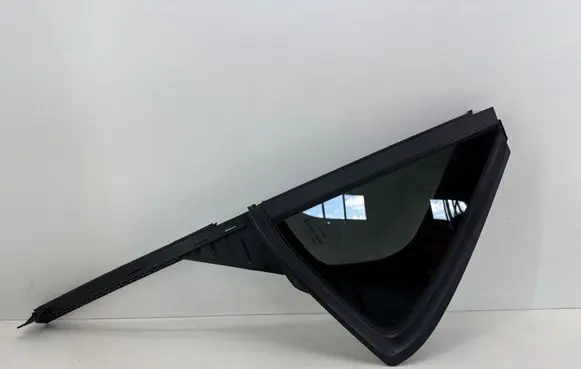 Opel Corsa F Rear vent window glass 9829473680