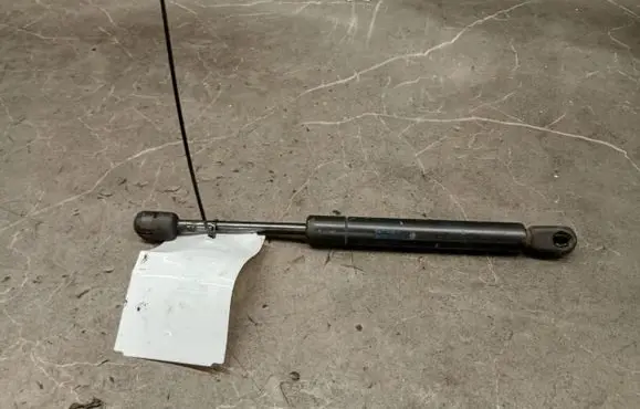 Nissan Primera Tailgate strut 84430-AV600