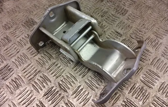 Renault Trafic III (X82) Rear door lower hinge 904108626R 93458937