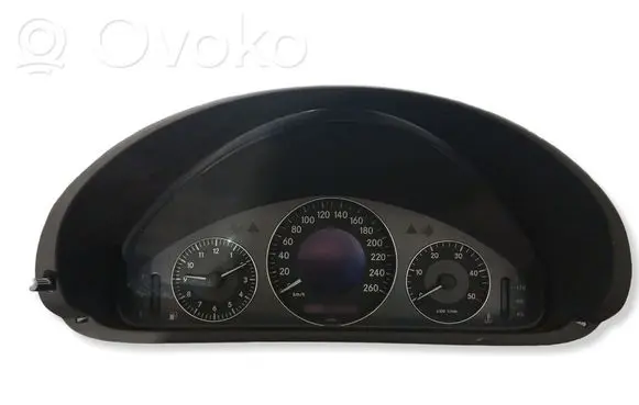 Mercedes-Benz CLK A209 C209 Speedometer (instrument cluster) A2095404211 110080140