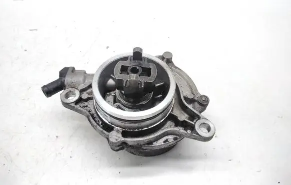 BMW 1 E81 E87 Vacuum pump