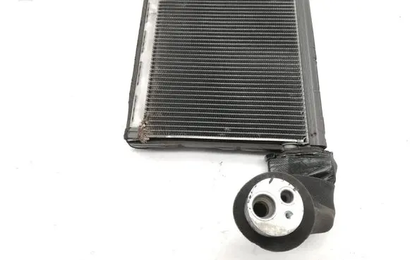 Air conditioning (A/C) radiator (interior)