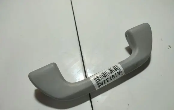 Honda CR-V Rear interior roof grab handle