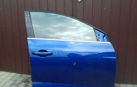 Renault Megane IV Front door