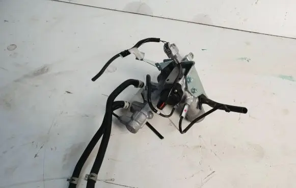 Lexus RX 450H Master brake cylinder 13811010610 330007165002