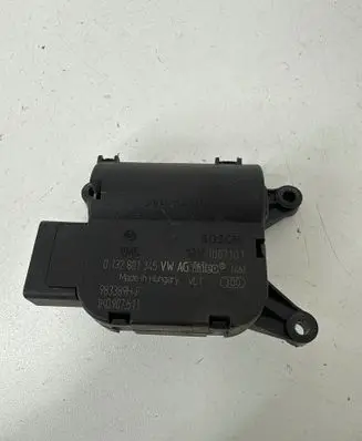 Audi A3 S3 8P Air flap motor/actuator 0132801345 983389HF 1K0907511