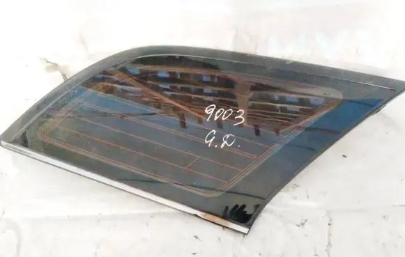 Toyota Avensis T250 Rear side window