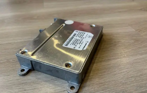 Mercedes-Benz E W211 Other control units/modules 2118703226 A2118703226