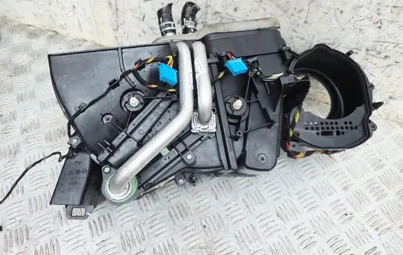 Volkswagen Atlas Interior heater climate box assembly 3QF820003E 3QF971566C