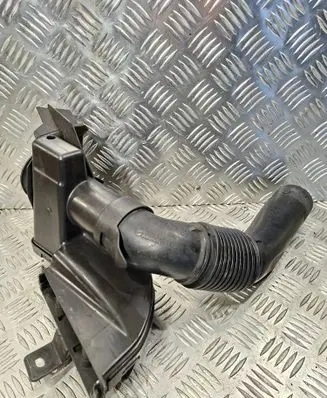 Citroen DS3 Air intake duct part 9684813780