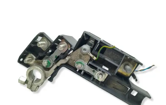 Audi A7 S7 4G Battery relay fuse 4F0915519