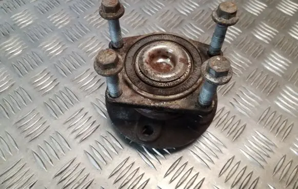 Volvo S60 Rear wheel hub