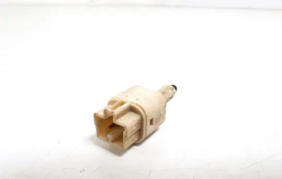 Toyota Avensis T250 Brake pedal sensor switch 84340-09020
