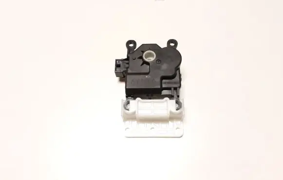 Mazda CX-3 Air flap motor/actuator 6Y10A GA705D10B