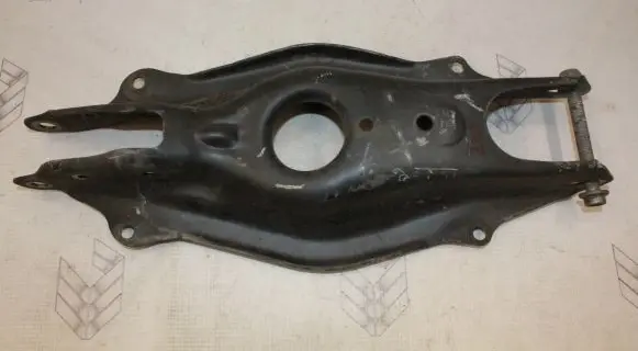 Mercedes-Benz C W205 Rear upper control arm/wishbone A2053521900