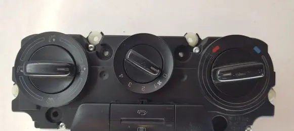 Skoda Octavia Mk2 (1Z) Climate control unit 1Z0819047