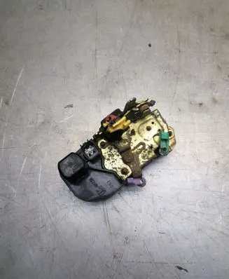 Chrysler 300M Front door lock