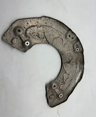 Mercedes-Benz C W205 Front brake disc dust cover plate A0004213520