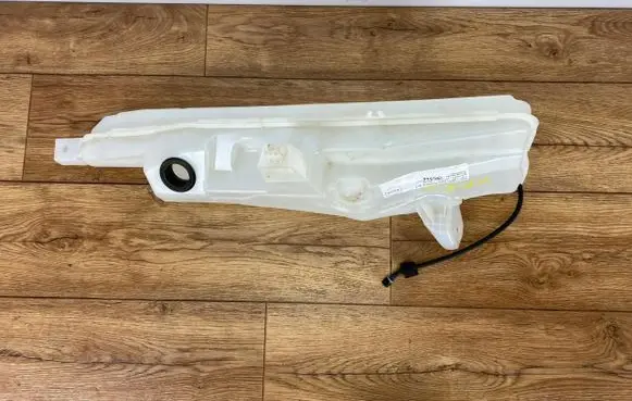 Ford Maverick Windshield washer fluid reservoir/tank nz6b-17B613-AF