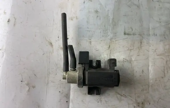 Hyundai Matrix Turbo solenoid valve 72190316