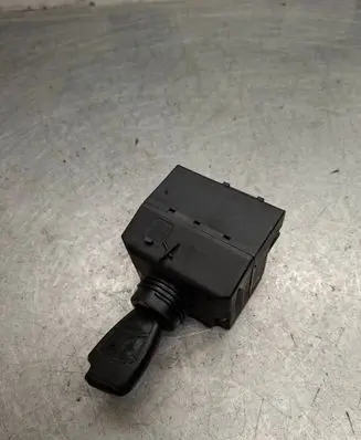 Mercedes-Benz E W211 Ignition lock 2115450608 1001340120206158 33002203