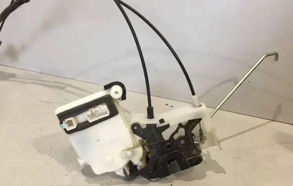 Ford Ranger Front door lock 220906 PUR80A