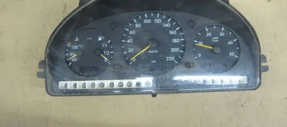 Mercedes-Benz ML W163 Speedometer (instrument cluster) A1635401847