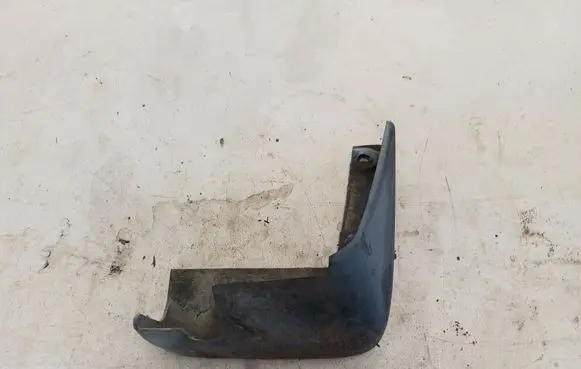 Suzuki Swift I Rear mudguard 