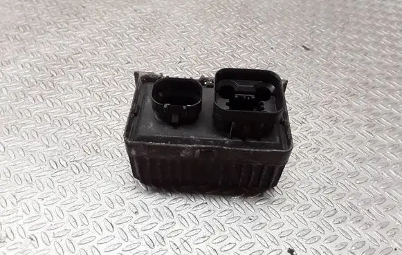Opel Insignia A Glow plug pre-heat relay 55574293