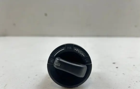 Toyota Hilux (AN120, AN130) Other switches/knobs/shifts M57269