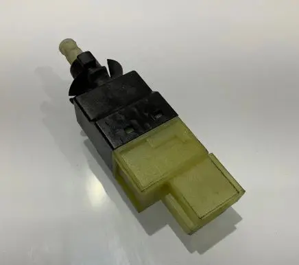 Mercedes-Benz E W211 Brake pedal sensor switch A0015454409 0015454409