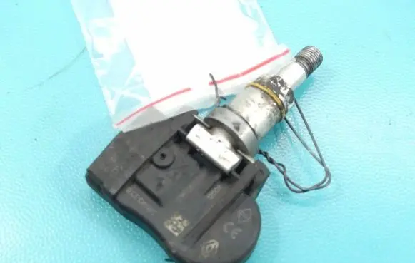 Renault Laguna III Tire pressure sensor 407003743R IMPRK1187724
