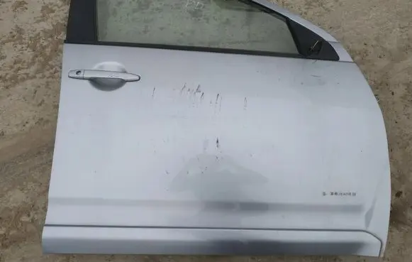 Mitsubishi Outlander Front door pilkos