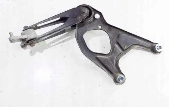 Volvo S70 V70 V70 XC Engine mounting bracket