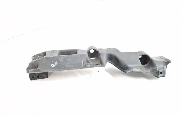 Fender mounting bracket
